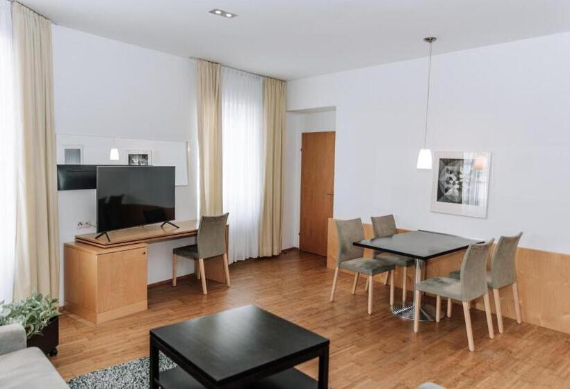 اتاق خانوادگی, Heinhotel Vienna Airport