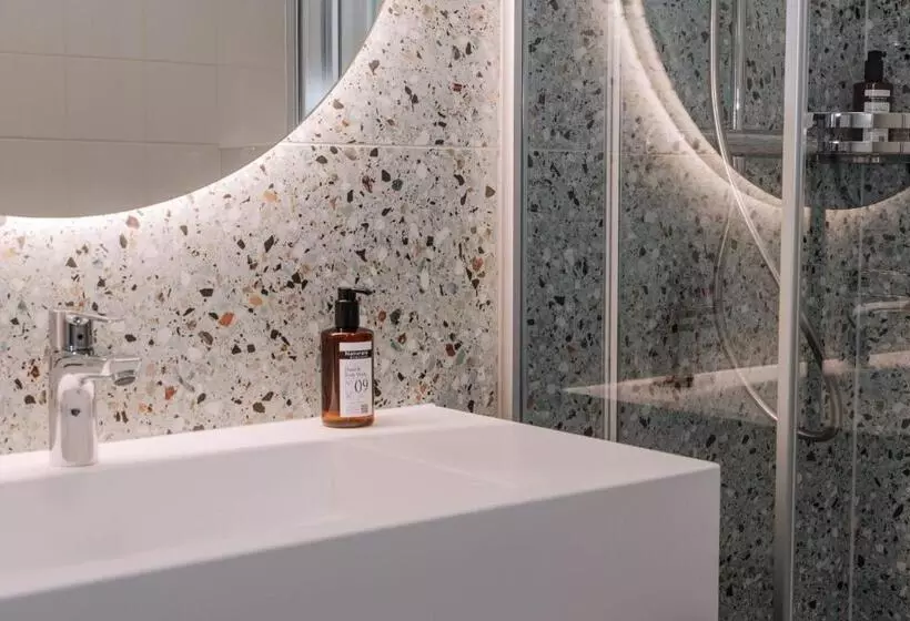 コンフォートトリプルルーム, Heinhotel Vienna Airport