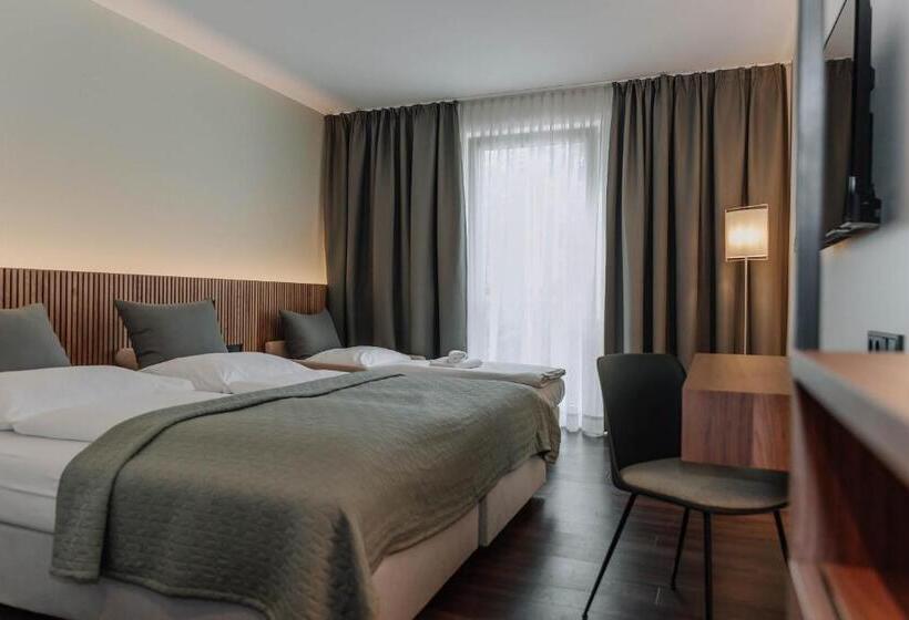 اتاق راحتی سه تخته, Heinhotel Vienna Airport