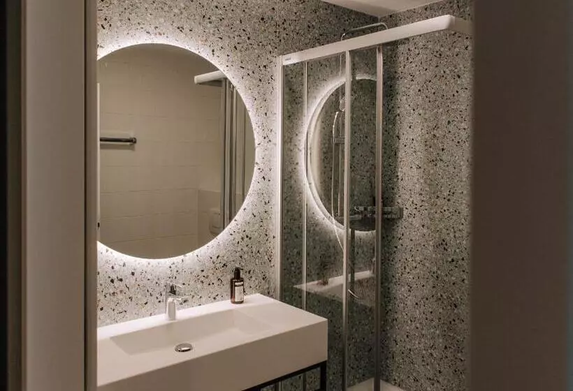 コンフォートトリプルルーム, Heinhotel Vienna Airport