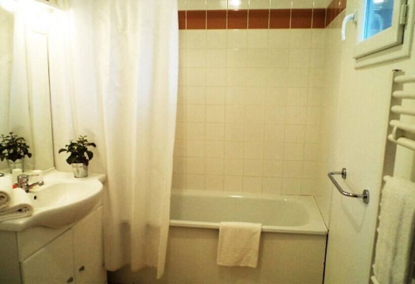 스탠다드 룸, Adonis Hauts De Honfleur