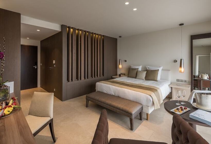 豪华房间, Cap D Antibes Beach