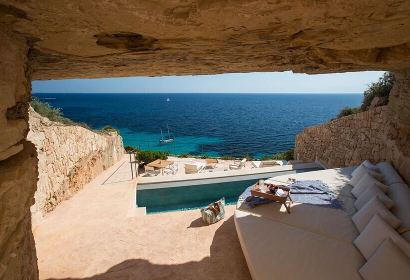 اتاق استاندارد, Cap Rocat, A Small Luxury Hotel Of The World