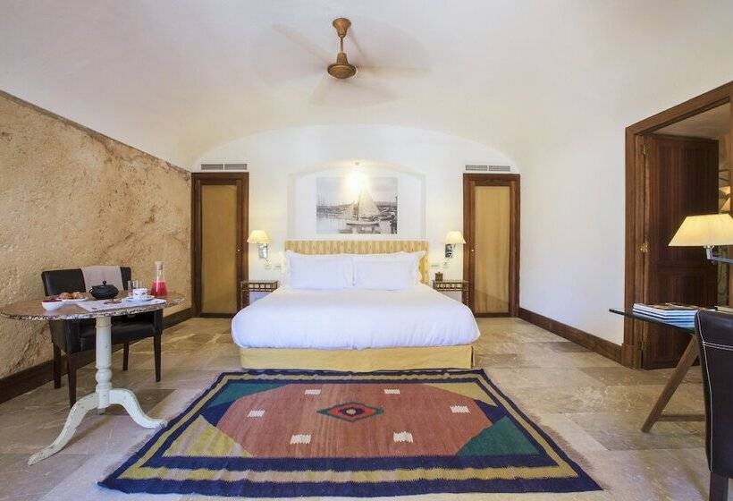اتاق استاندارد, Cap Rocat, A Small Luxury Hotel Of The World