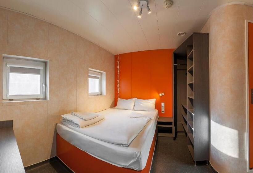 스탠다드 룸, Easyhotel Budapest Oktogon