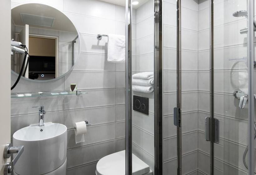 اتاق استاندارد یک نفره, Gerando