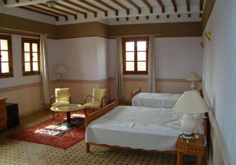 اتاق استاندارد, Ksar Assalassil