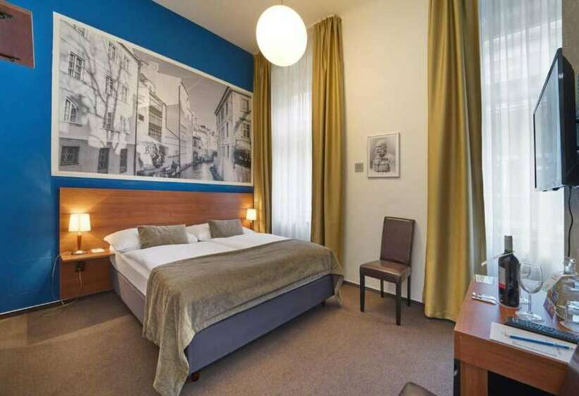 Quarto Estandar Individual, Metropolitan Old Town Hotel   Czech Leading Hotels