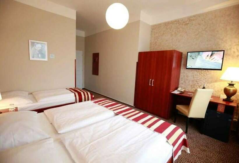 غرفة قياسية ثلاثية, Metropolitan Old Town Hotel   Czech Leading Hotels