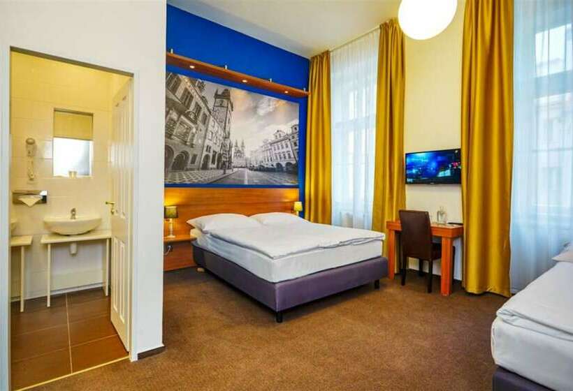 Quarto Quádruplo Estandar, Metropolitan Old Town Hotel   Czech Leading Hotels