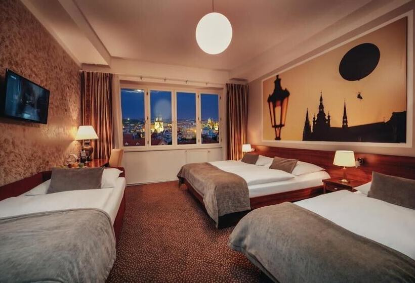 غرفة قياسية رباعية, Metropolitan Old Town Hotel   Czech Leading Hotels