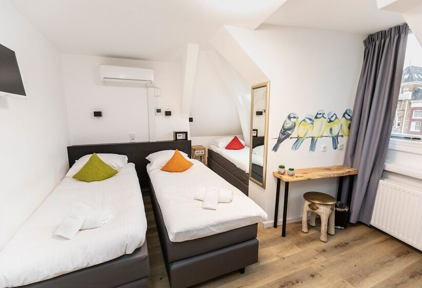 اتاق خانوادگی, Pagi