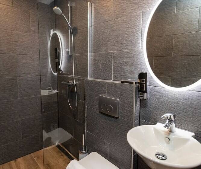 اتاق استاندارد, Pagi