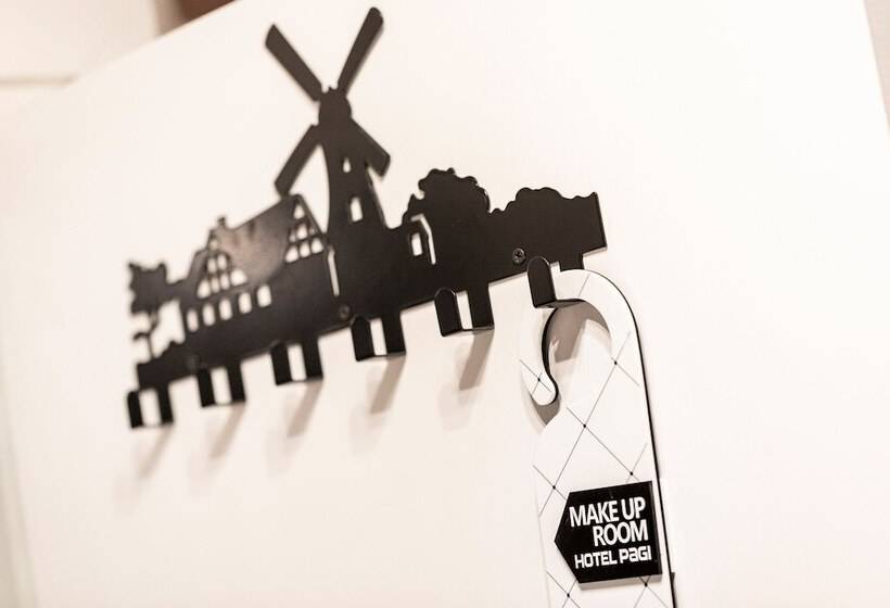 اتاق استاندارد, Pagi