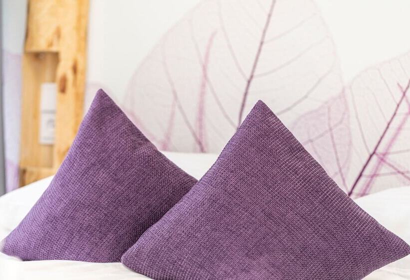 اتاق استاندارد, Pagi