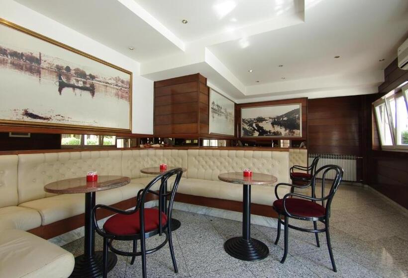 Háromágyas Standard Szoba, Sv. Mihovil