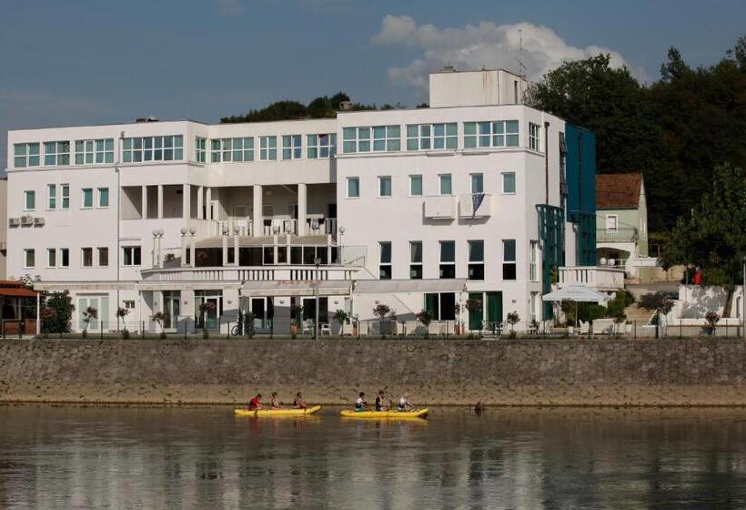 Háromágyas Standard Szoba, Sv. Mihovil