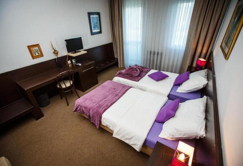 Standard Szoba, Sv. Mihovil