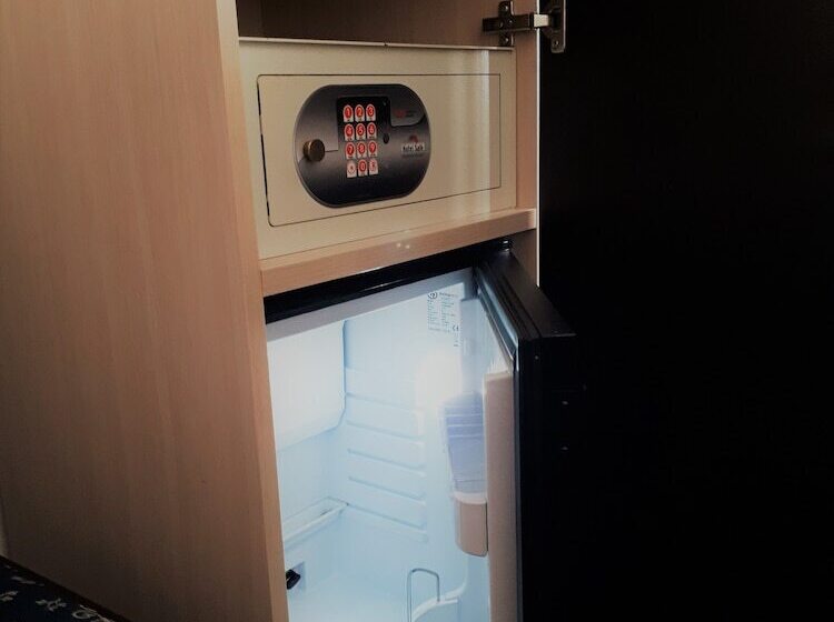 חדר סטנדרט, Sweet Home