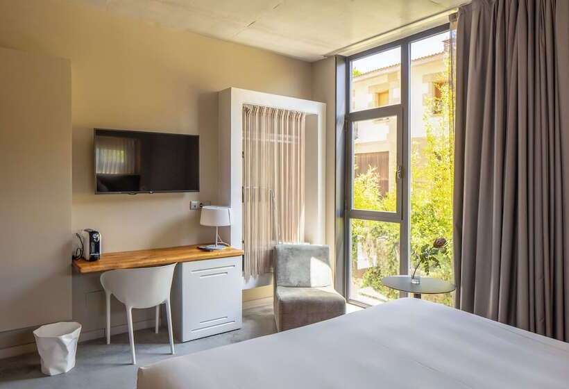 חדר סטנדרט, Viura