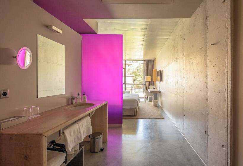 חדר דלוקס, Viura