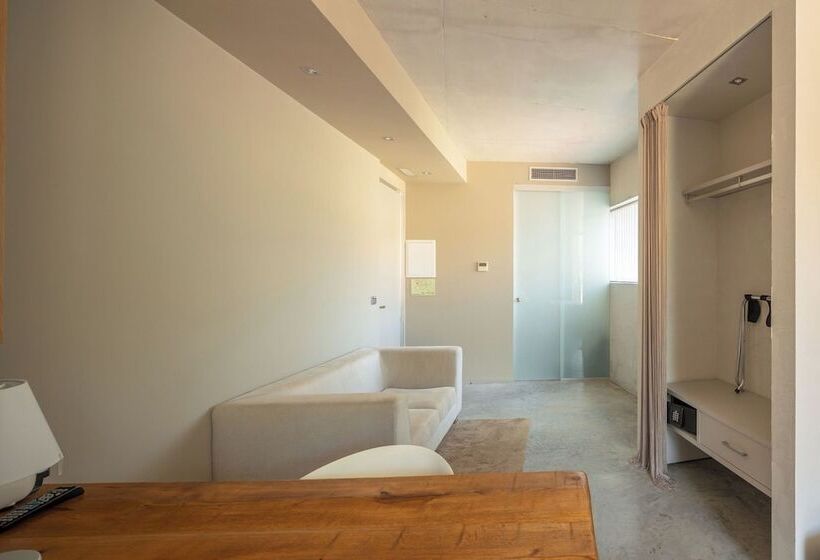 חדר דלוקס, Viura