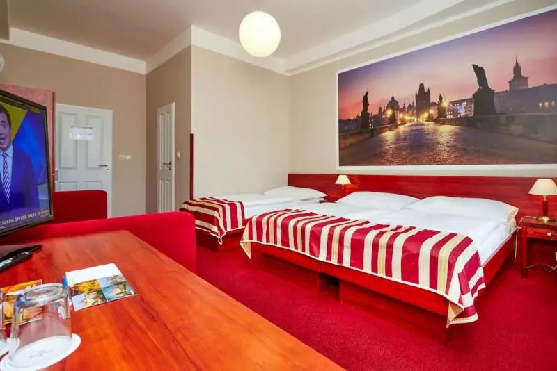 Standard Neljän Hengen Huone, Metropolitan Old Town Hotel Czech Leading Hotels