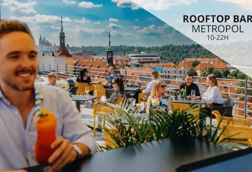Standard Kolmen Hengen Huone, Metropolitan Old Town Hotel Czech Leading Hotels