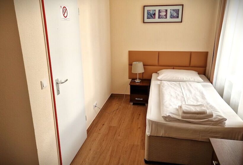 اتاق استاندارد یک نفره, Mikon Eastgate