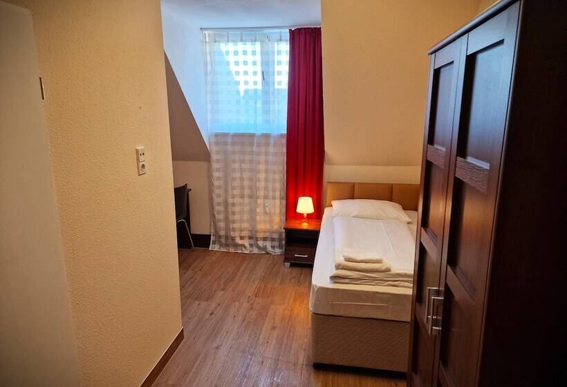 اتاق استاندارد یک نفره, Mikon Eastgate