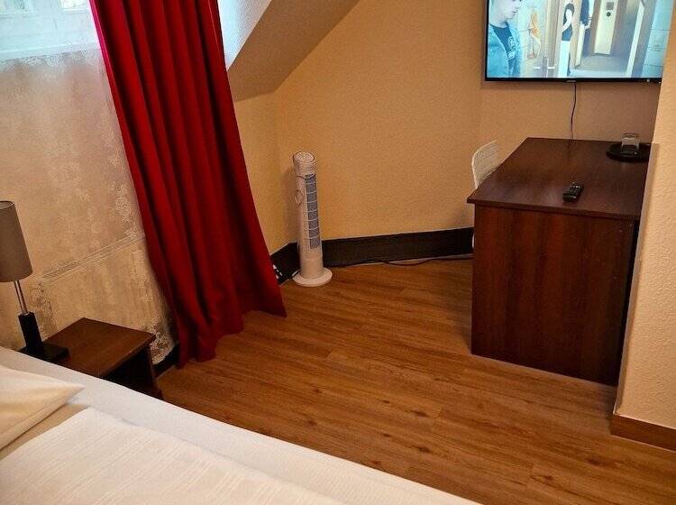 اتاق استاندارد یک نفره, Mikon Eastgate