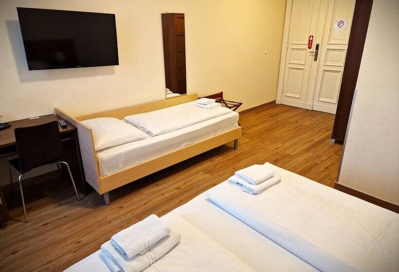 اتاق استاندارد سه نفره, Mikon Eastgate