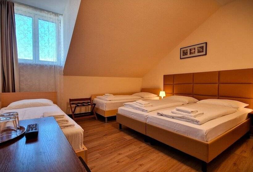 اتاق استاندارد چهار تخته, Mikon Eastgate