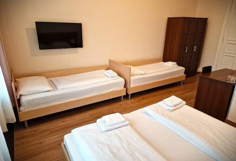 اتاق استاندارد چهار تخته, Mikon Eastgate