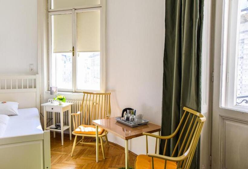 اتاق استاندارد یک نفره, Pension Riedl