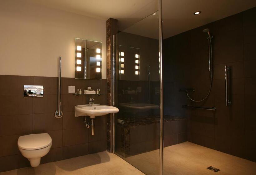 １階のスーペリアルーム, Fishmore Hall Hotel And Boutique Spa