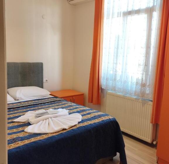 Quarto Estandar Individual, Anadolu