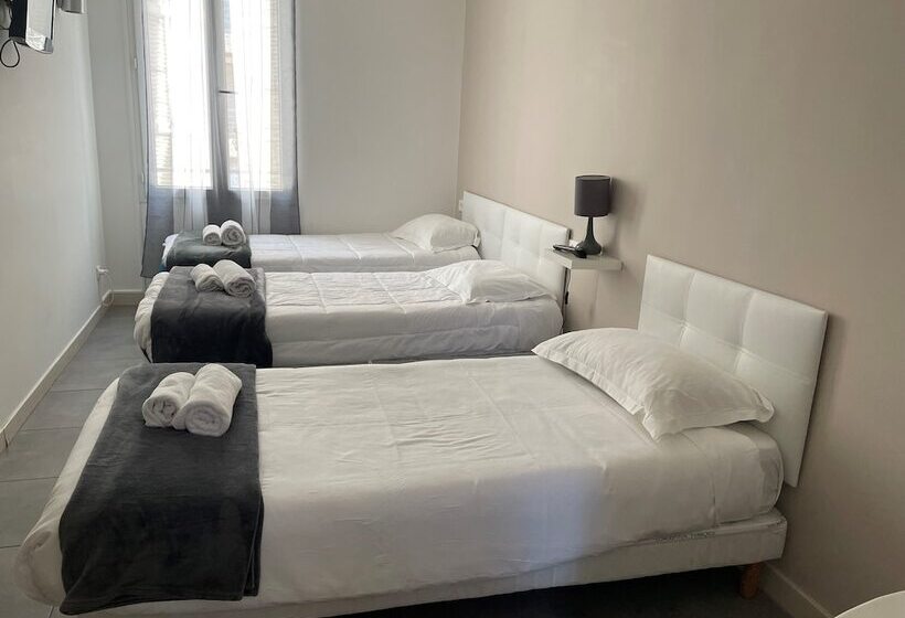 스탠다드 트리플 룸, Anna Livia