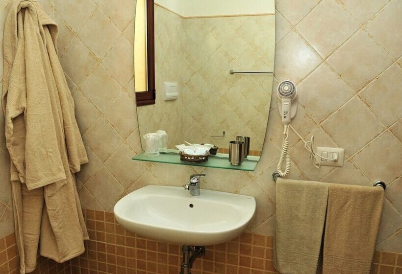 스탠다드 룸, Castello Budoni