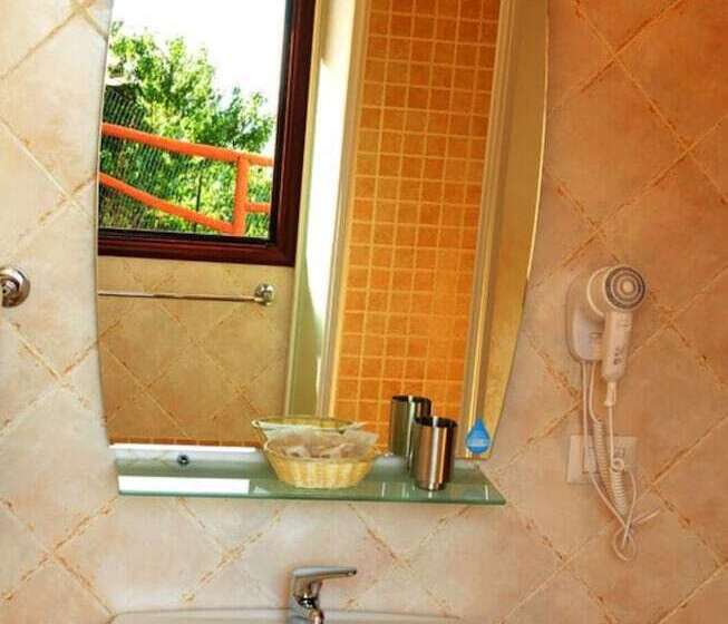 스탠다드 룸, Castello Budoni