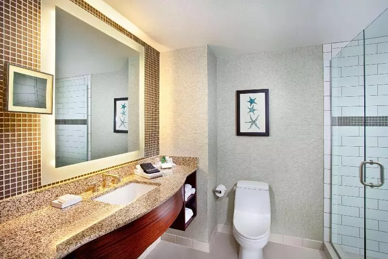 Deluxe-huone, Central