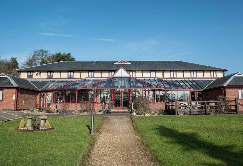 Номер Стандарт, De Vere Latimer Estate