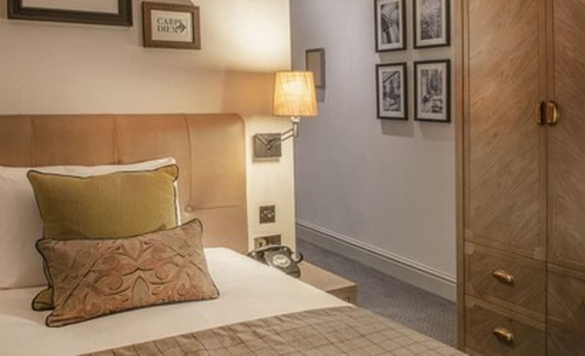 Номер Стандарт Индивидуальный, De Vere Latimer Estate