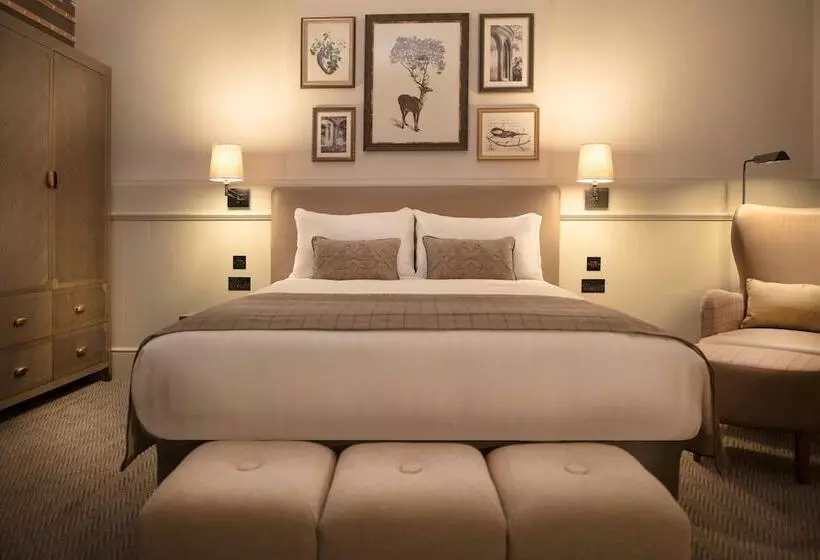 デラックスルーム, De Vere Latimer Estate