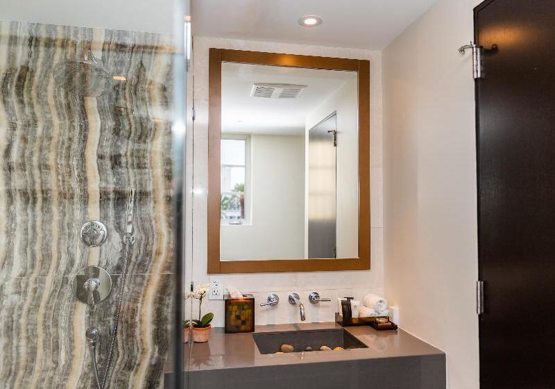 Номер Deluxe, De Vere Latimer Estate