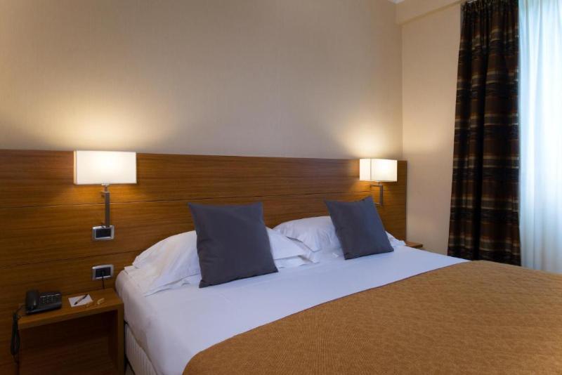 Номер Стандарт, The Dolby Hotel Liverpool   Free City Centre Parking