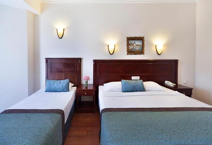 Номер Стандарт Трехместный, Golden Age Hotel Bodrum