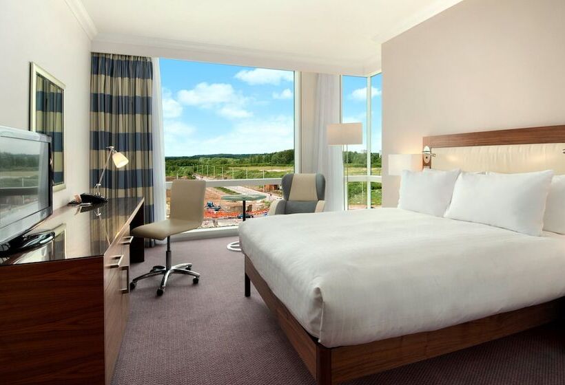 Номер Deluxe, Hilton Reading