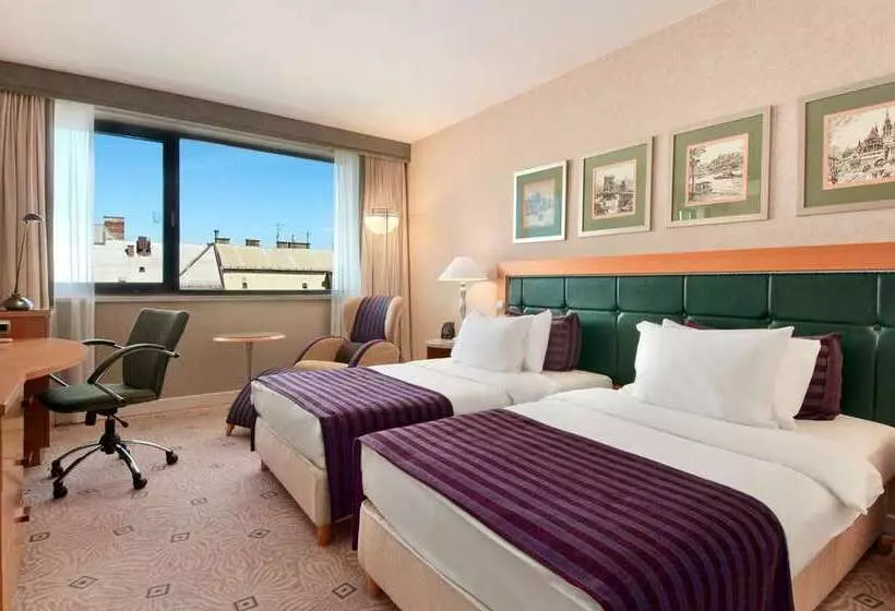 身障者適用スタンダードルーム, Hilton Reading