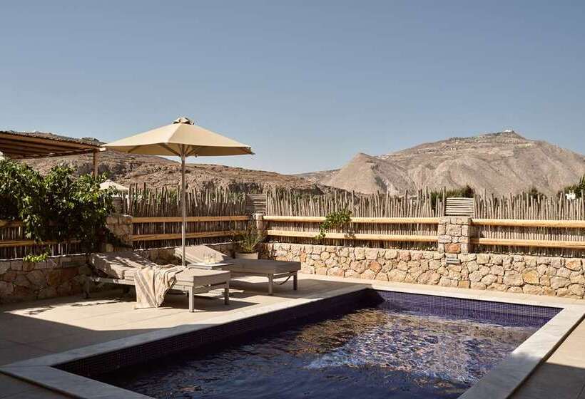 Номер Стандарт, Hilton Reading